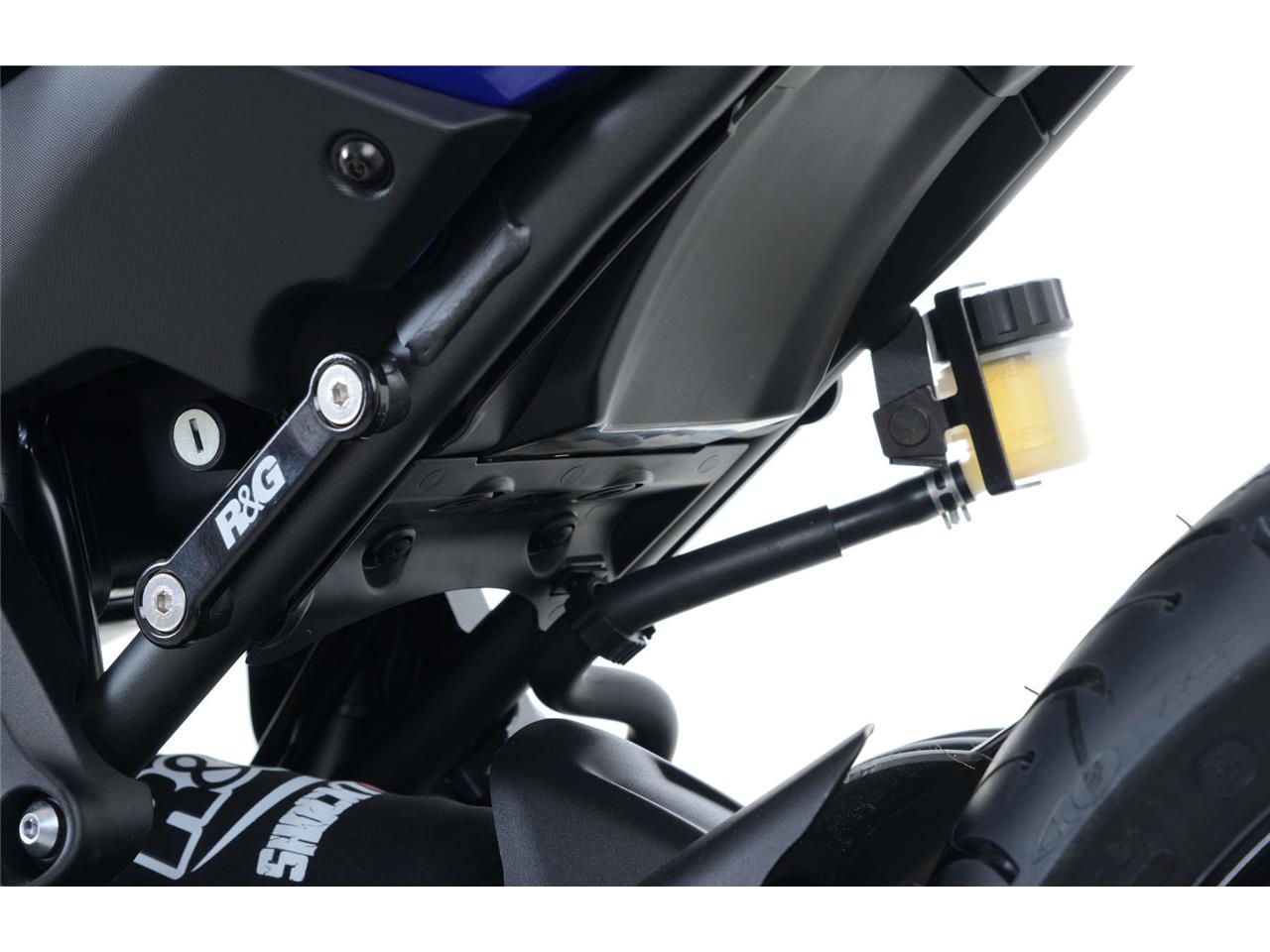 Caches orifices de repose-pieds arrière marque R&G RACING gauche et droit noir Yamaha MT-10