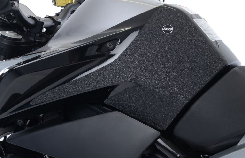 Kit grip de réservoir marque R&G RACING noir (2 pièces) KTM 790 Duke